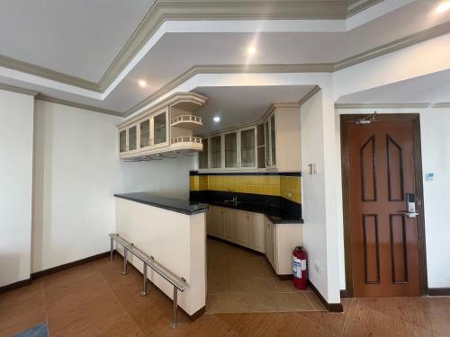 Una cocina o cocineta en My Little Island Hotel