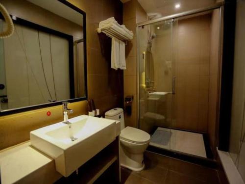 Kúpeľňa v ubytovaní Thank Inn Plus Cangzhou Suning Sushui