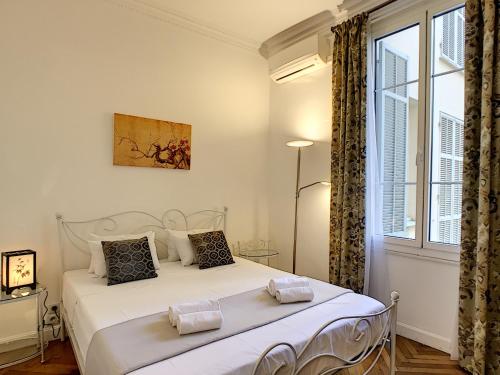 Nestor&Jeeves - PALAZZO VERDI - Central
