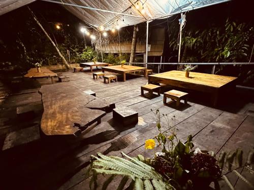 Zahrada ubytování Phú Sĩ Homestay và Seafood Núi Cấm