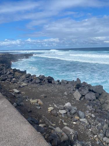 Pantai di atau di dekat rumah liburan