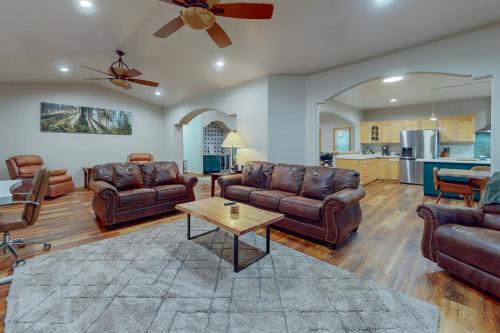 TNT AZ Cabin – Photos 5