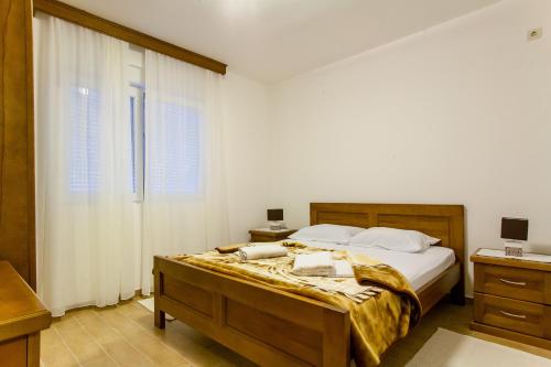 Φωτογραφία από το άλμπουμ του Apartments Ljubica στο Χέρτσεγκ Νόβι