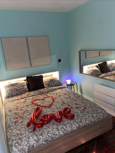 Cama o camas de una habitación en Cali love room