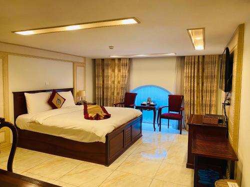 Giường trong phòng chung tại Minh Tam Phu Nhuan Hotel & Spa