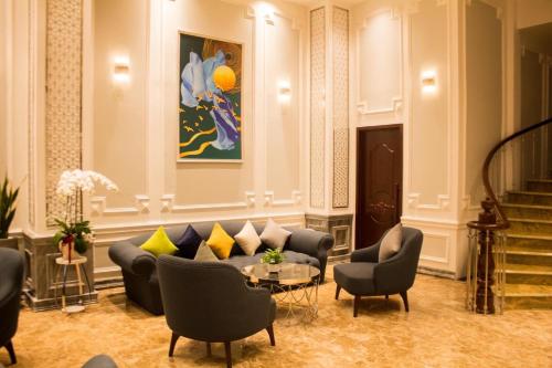 Posezení v ubytování Minh Tam Phu Nhuan Hotel & Spa
