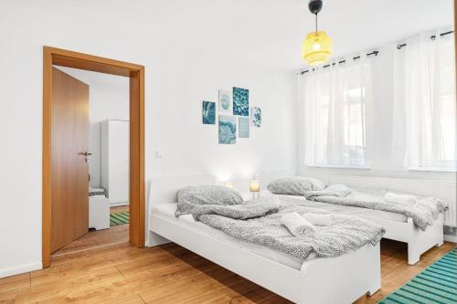 Кровать или кровати в номере Chic & Modern Apartment