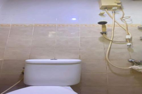 OYO LIFE ROOMS BY MIXO tesisinde bir banyo