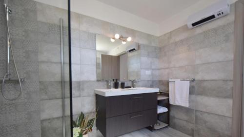 Modern Villa Karin with pool – Photos 4