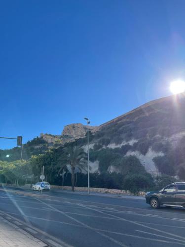 City Heart Alicante Studio Apartment - Castle View