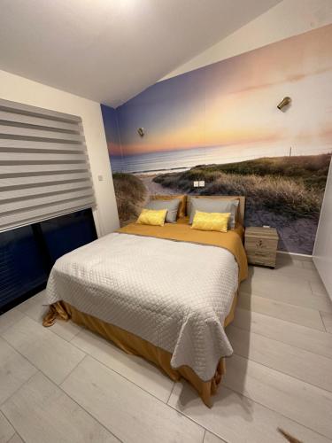 Katil atau katil-katil dalam bilik di W Beach Villa