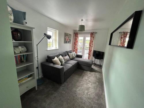 Posezení v ubytování Immaculate 1-Bed House in Newtown Disley