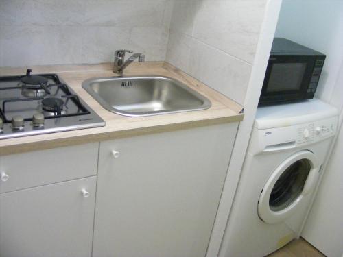 Kuchyň nebo kuchyňský kout v ubytování Makihome