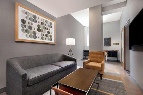 The Slate Hotel Denver Downtown, Tapestry by Hilton Image