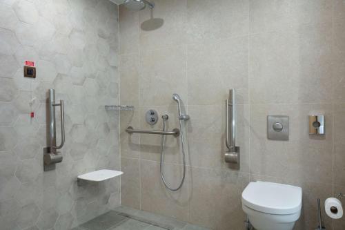 Ένα μπάνιο στο Doubletree By Hilton Plovdiv Center