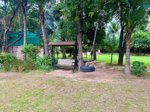 Zahrada ubytování Saikrishna Farm Near Adani Shantigram Ahmedabad