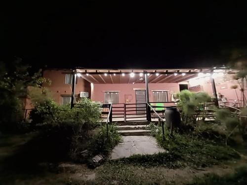 Το κτήριο όπου στεγάζεται  η παραθεριστική κατοικία