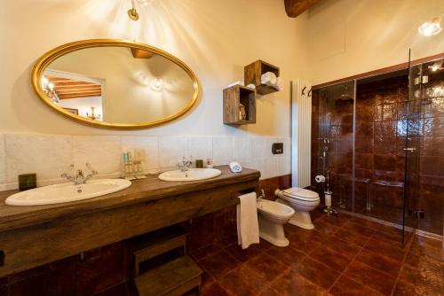 Ένα μπάνιο στο Villa San Cresci
