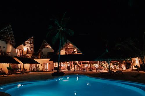 Kolam renang di atau dekat dengan Boutique Villa Unaweza