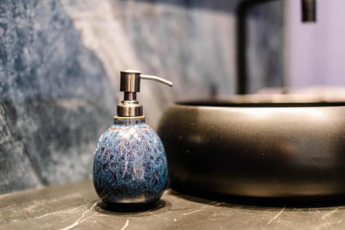 Φωτογραφία από το άλμπουμ του Exklusive Design Appartement Deep Blue Neubau σε Pfungstadt
