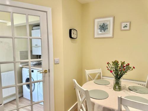 Galeriebild der Unterkunft Pass the Keys Pembroke Dock Hidden Gem in Pembroke Dock