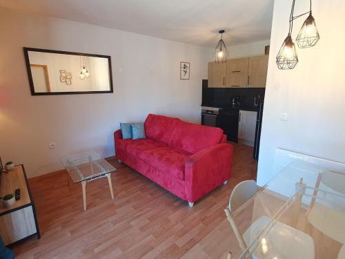 Appartement 6 pers. avec balcon à 30m du télécabine, Modane - FR-1-265-333