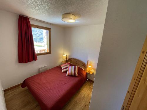 Appartement 4 pers. Les Menuires, pied des pistes, balcon S-O, tout équipé - FR-1-452-73