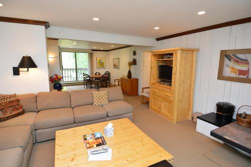 Riverview Unit 8