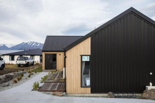 アパートメントから撮影された、または一般的な山の景色