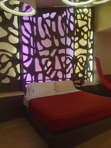 Royal boutique