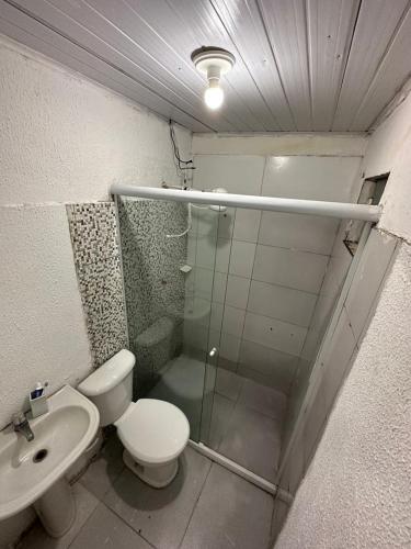 Ett badrum på Centro Apartamento Búzios