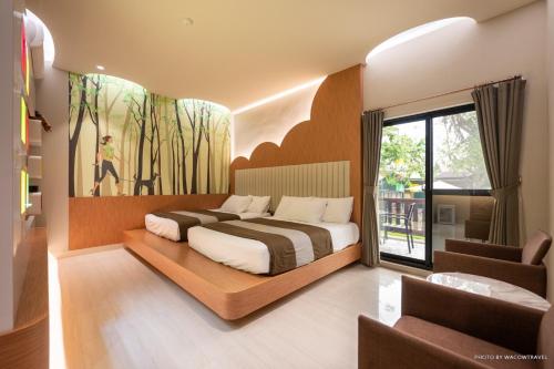 小琉球にある極の宿 eXtremeのベッドルーム1室(ベッド1台、大きな窓付)
