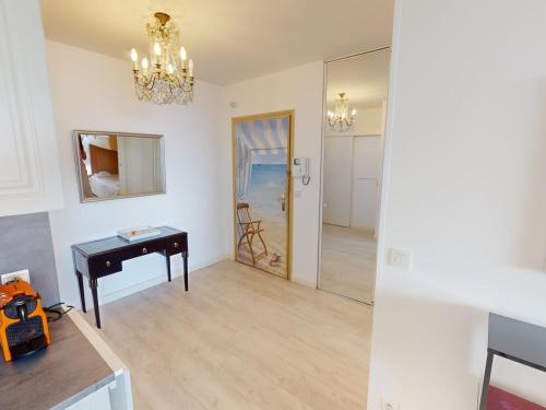 3 pièces climatisé avec terrasse, garage et WiFi à Menton