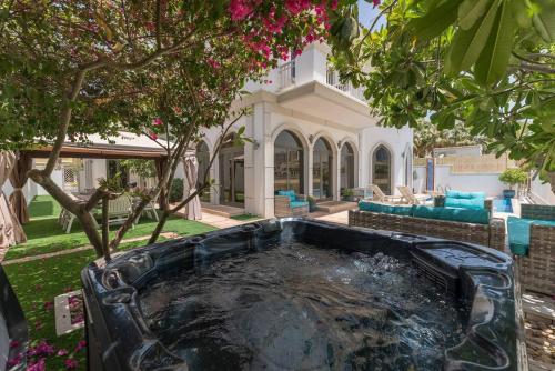 Fotografie z fotogalerie ubytování 6 Bedroom Modern Luxury Villa In Palm Jumeirah v Dubaji