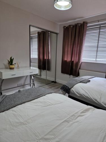 Stylish 2 bed home- short walk to Tottenham Stadium/Stations photo 15
