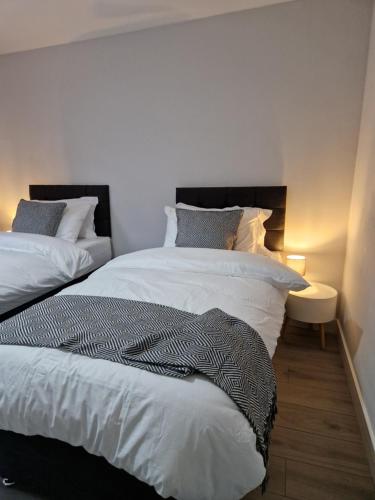 Stylish 2 bed home- short walk to Tottenham Stadium/Stations photo 14