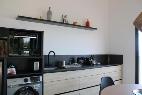 Dapur atau dapur kecil di GAUDIR LA MAR - Casa en Tossal Gros La Font d'en Carros