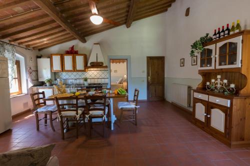 Η κουζίνα ή μικρή κουζίνα στο Agriturismo Canale