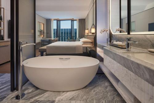 Ein Badezimmer in der Unterkunft Hyatt Regency Hangzhou International Airport