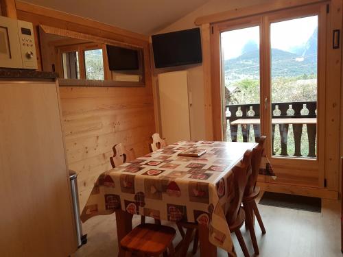 Nespecifikovaný výhled na hory nebo výhled na hory při pohledu z apartmánu