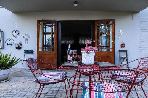 Ein Balkon oder eine Terrasse in der Unterkunft Piketberg Home with a View