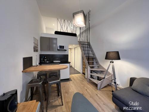 Foto Hyper centre : Appartement Déco Atelier ou Studio Mezzanine 2