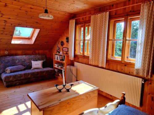 Posezení v ubytování Alpine Hut in Murau near Ski Slope
