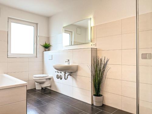 Bilik mandi di Tarnewitz Pierre Wohnung Pierre 01