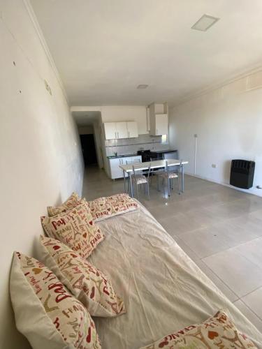 Fotografie z fotogalerie ubytování Departamento céntrico con cochera, tarifa en USD v destinaci Gualeguaychú