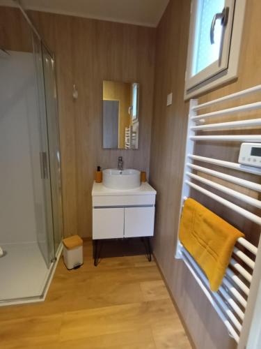 Ένα μπάνιο στο La Cabane de Camille