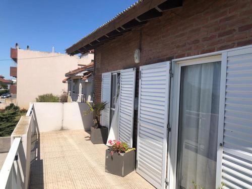 costanera centro de santa teresita 1253 Avenida Costanera, 7107 Santa Teresita, Argentina