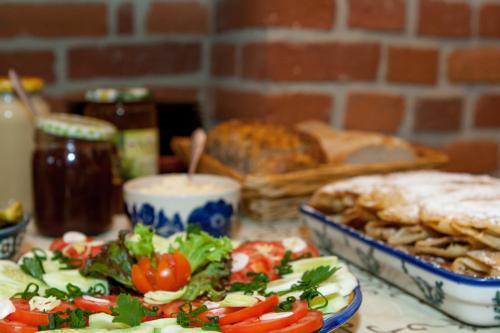 Mad på feriegården eller i nærheden