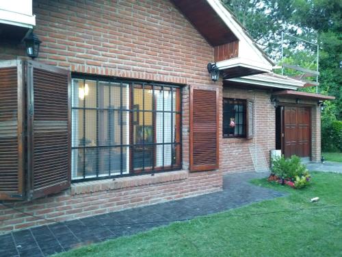Chalet en Miramar - Barrio Las Lomas