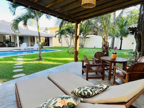 Swimmingpoolen hos eller tæt på Casa Charme Conforto Arraial Dajuda Piscina privativa